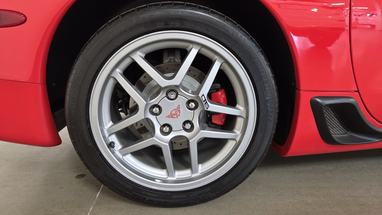 2003 Chevrolet Corvette - Image 14