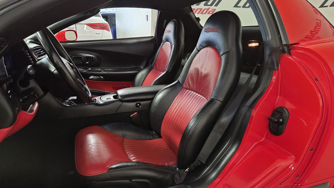 2003 Chevrolet Corvette - Image 16