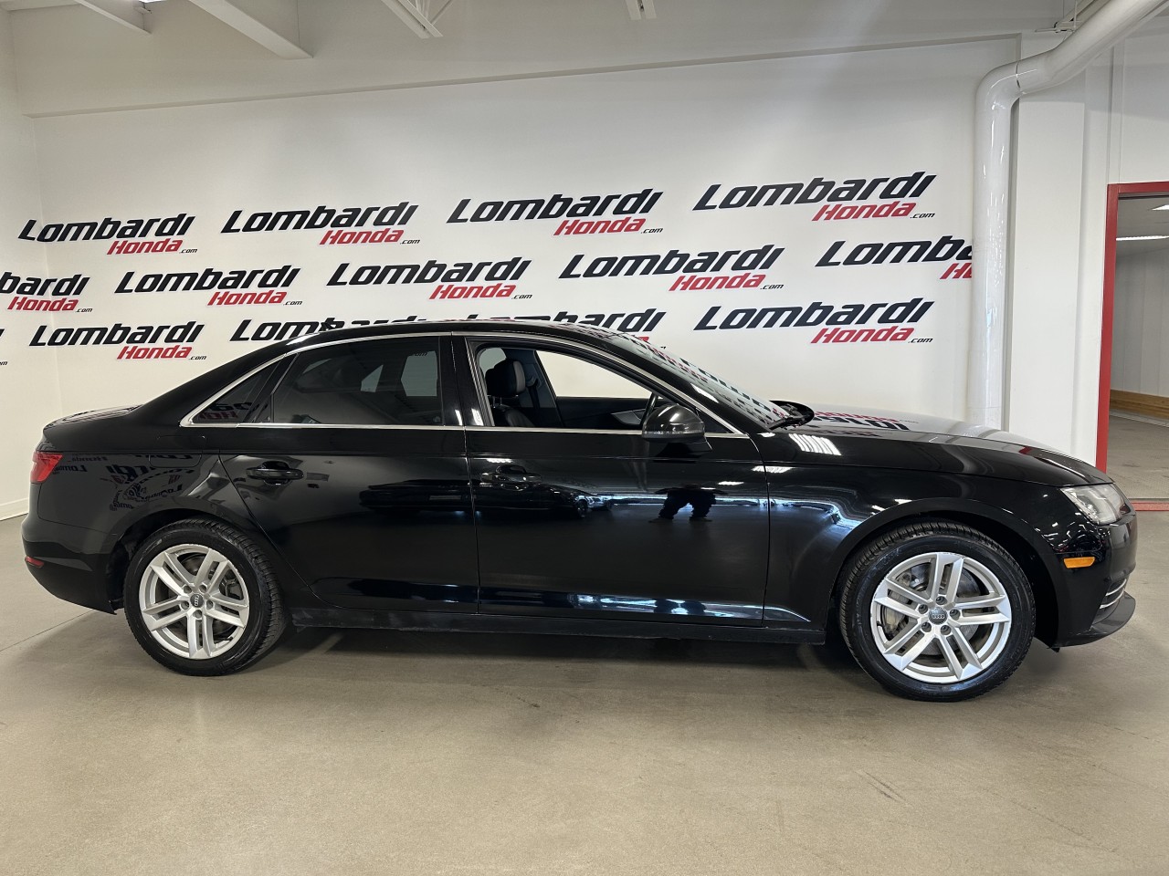 2017 Audi A4 - Image 8