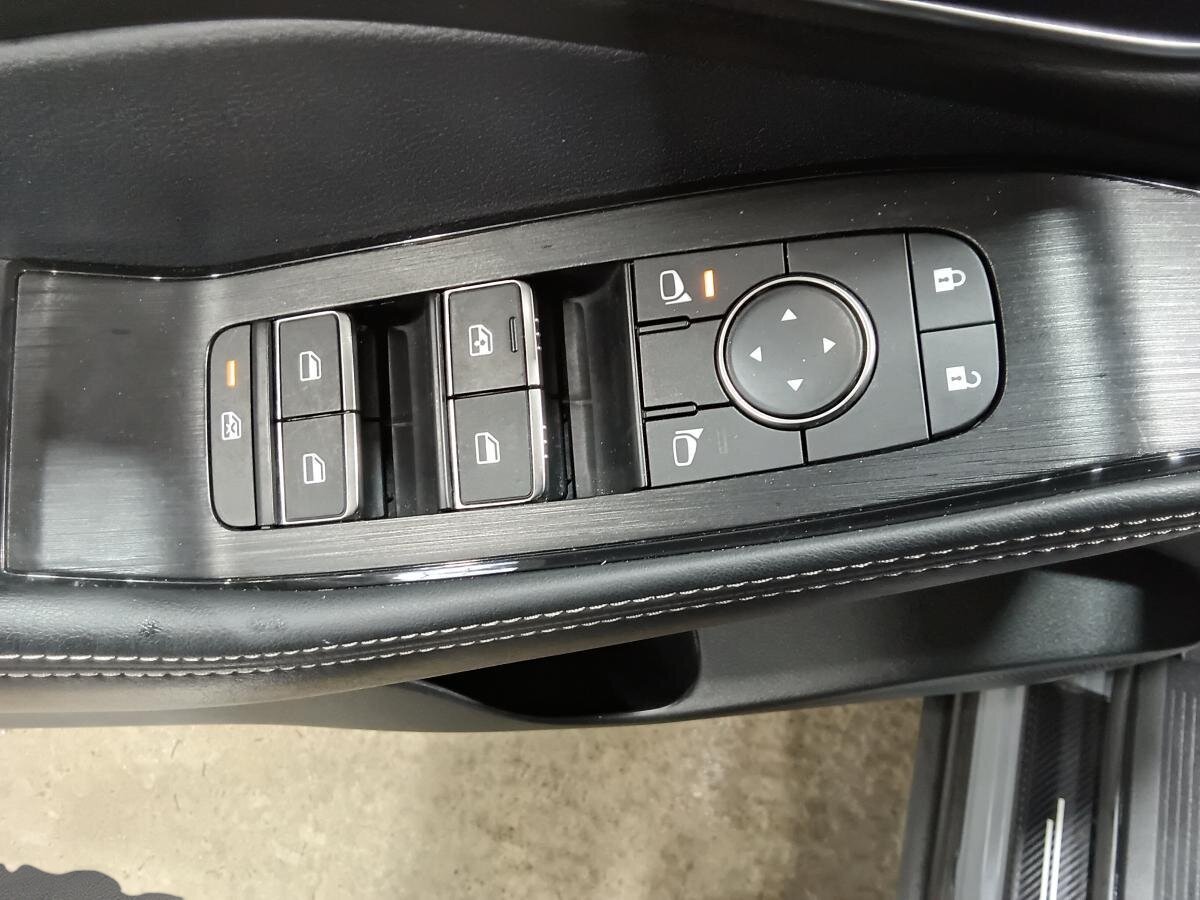 2023 Nissan Rogue - Image 244