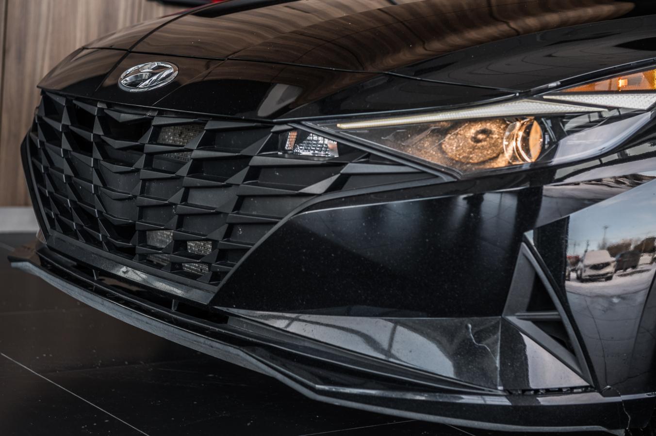2022 Hyundai Elantra - Image 1047
