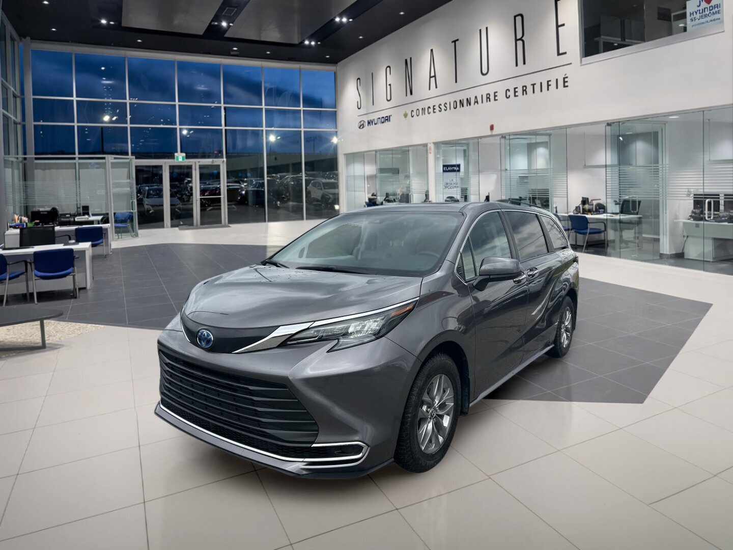 2024 Toyota Sienna - Image 522