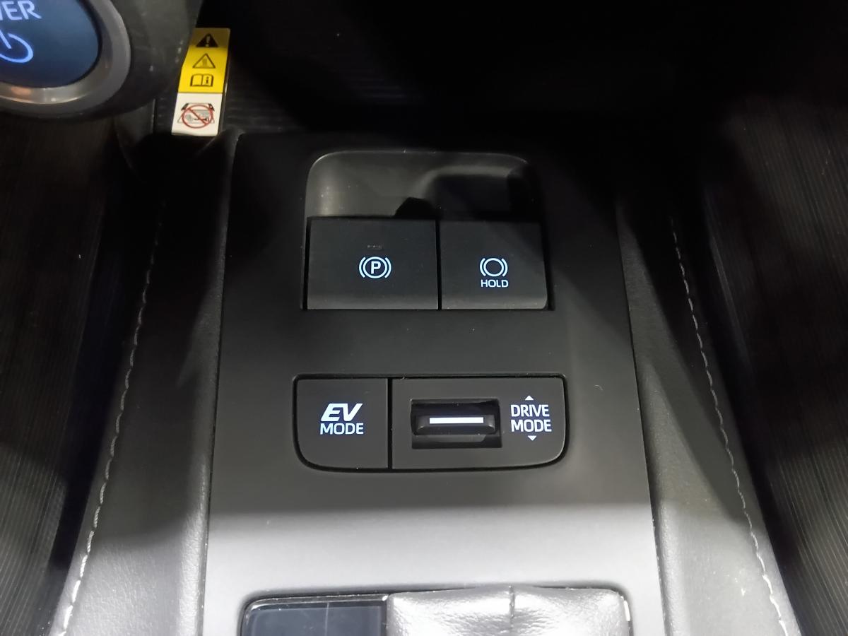2021 Toyota Venza - Image 65
