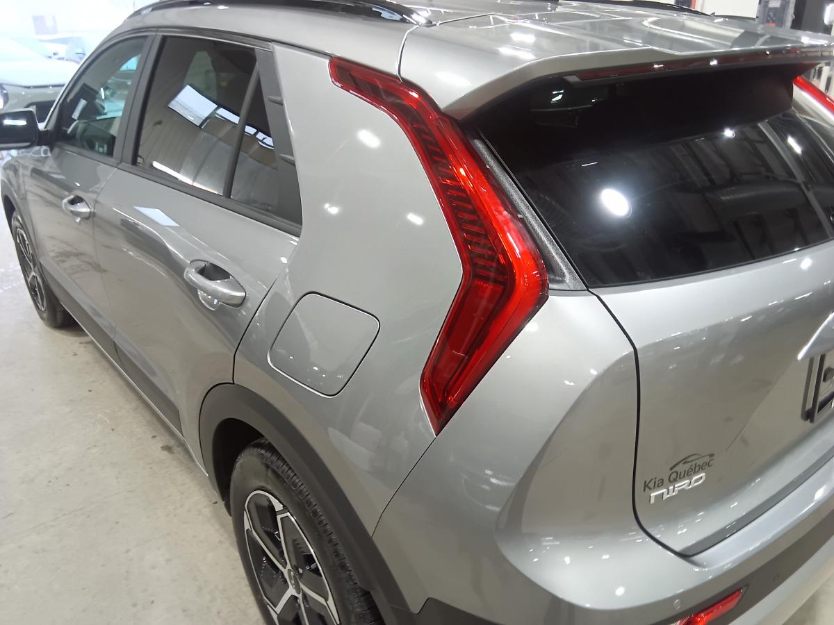 2025 Kia Niro - Image 43
