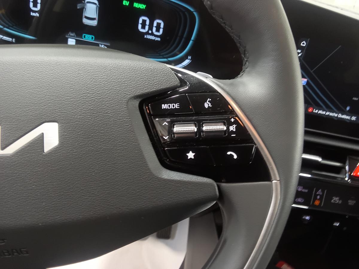 2025 Kia Niro - Image 58