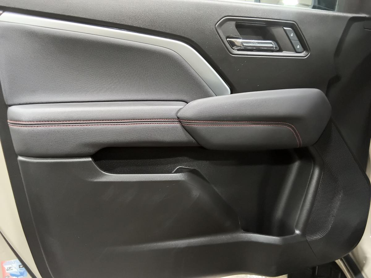 2024 Chevrolet Colorado - Image 47