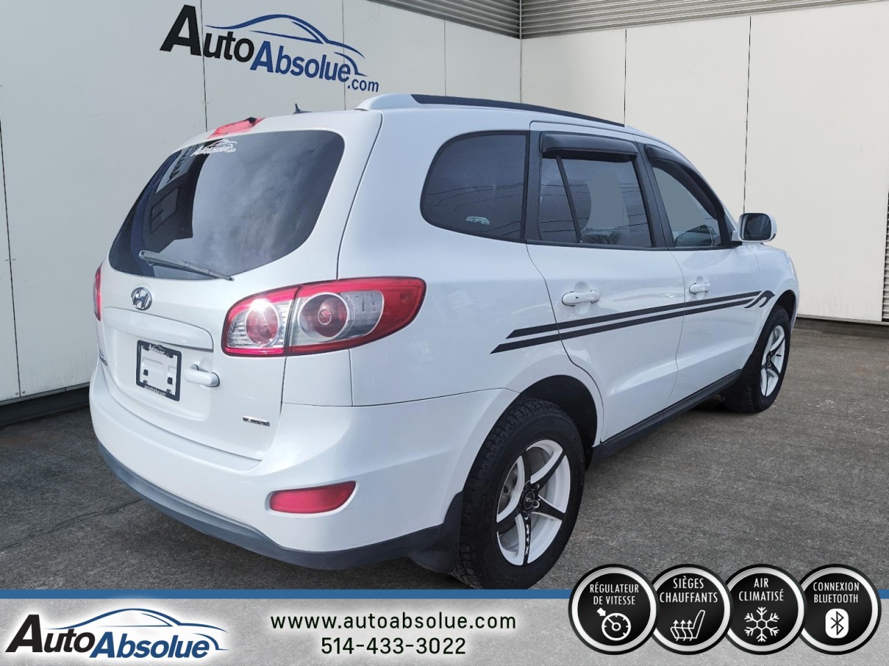 2012 Hyundai Santa Fe - Image 3