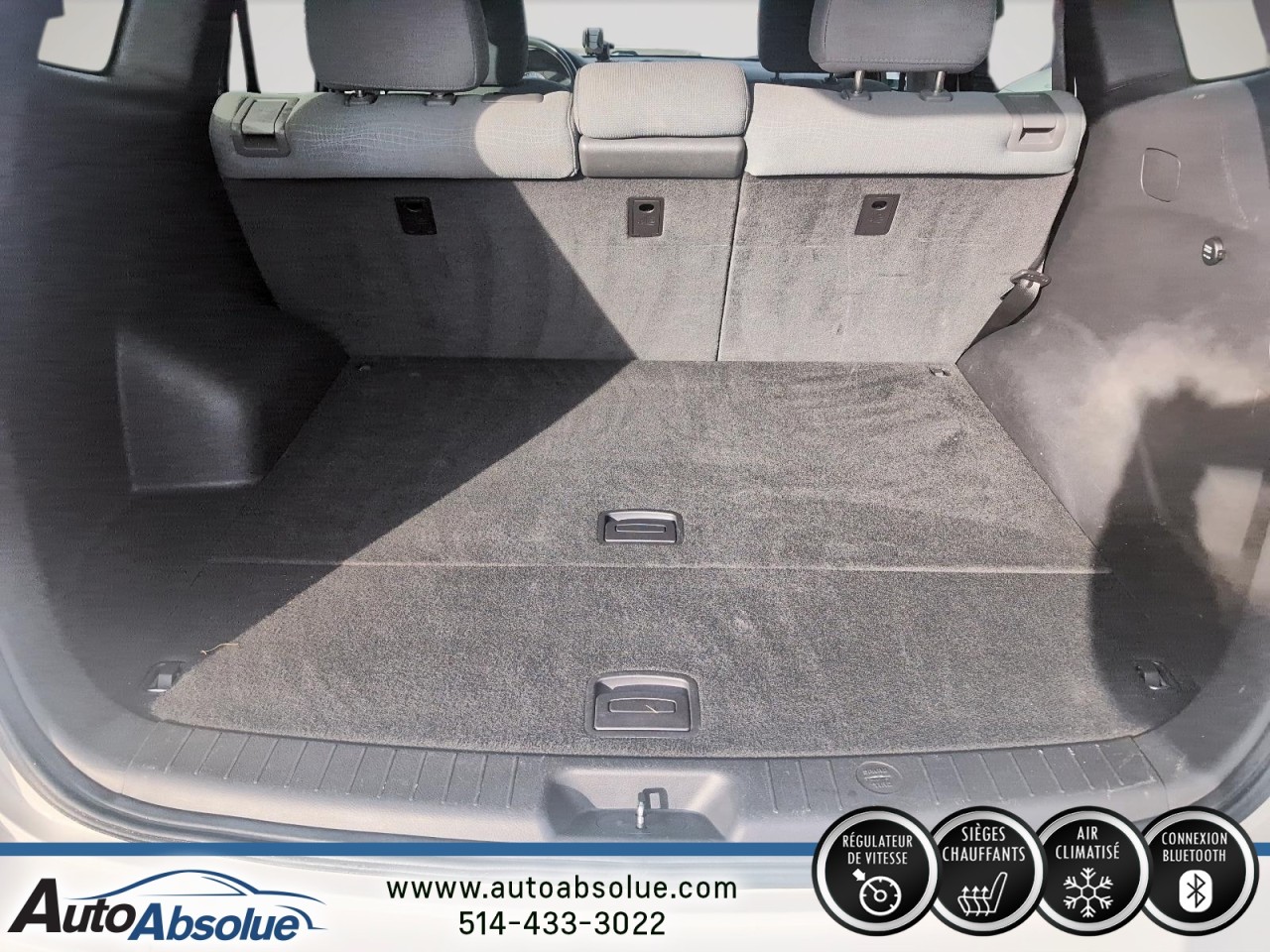 2012 Hyundai Santa Fe - Image 6