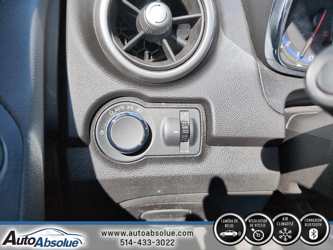 2016 Chevrolet Trax - Image 16