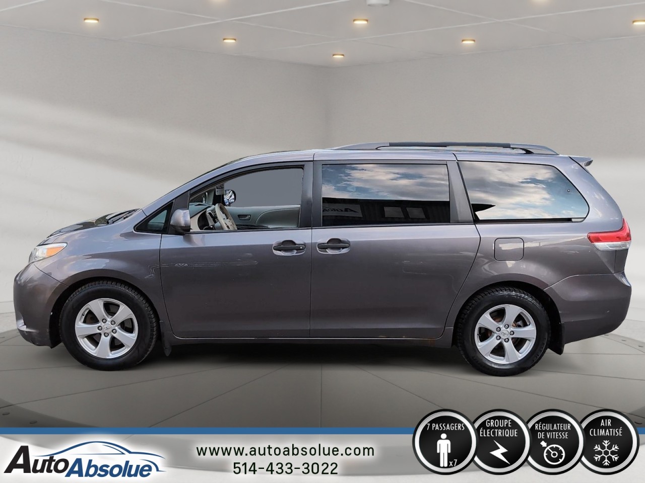 2011 Toyota Sienna - Image 5