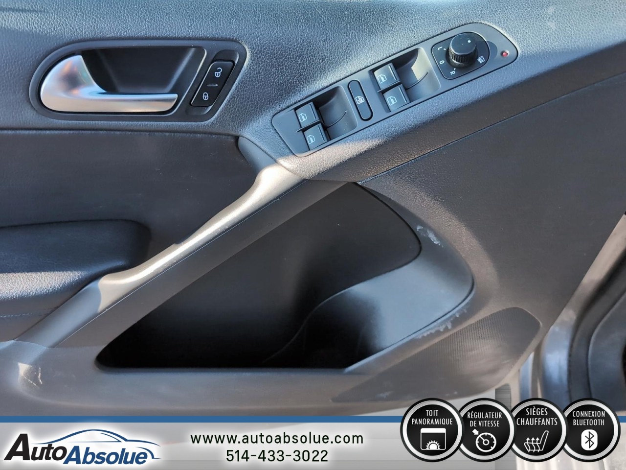 2011 Volkswagen Tiguan - Image 11