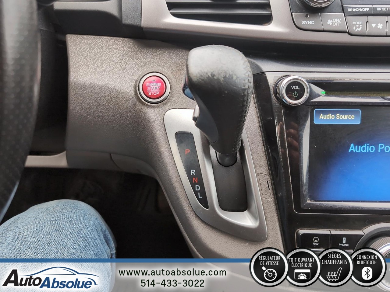 2015 Honda Odyssey - Image 15