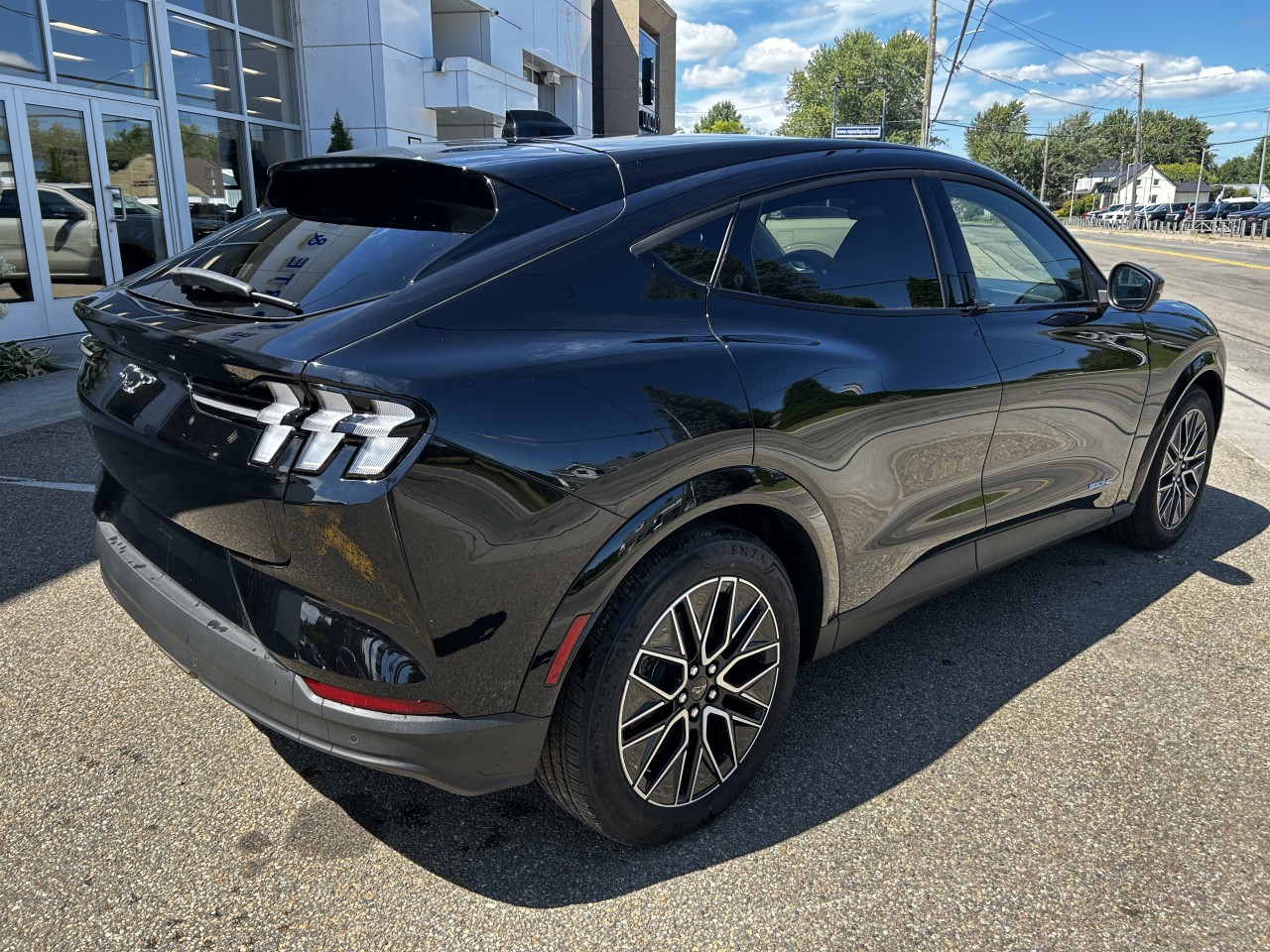 2025 Ford Mustang Mach-E - Image 7