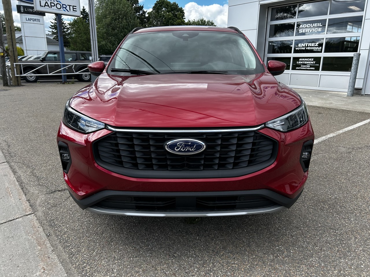 2025 Ford Escape - Image 2