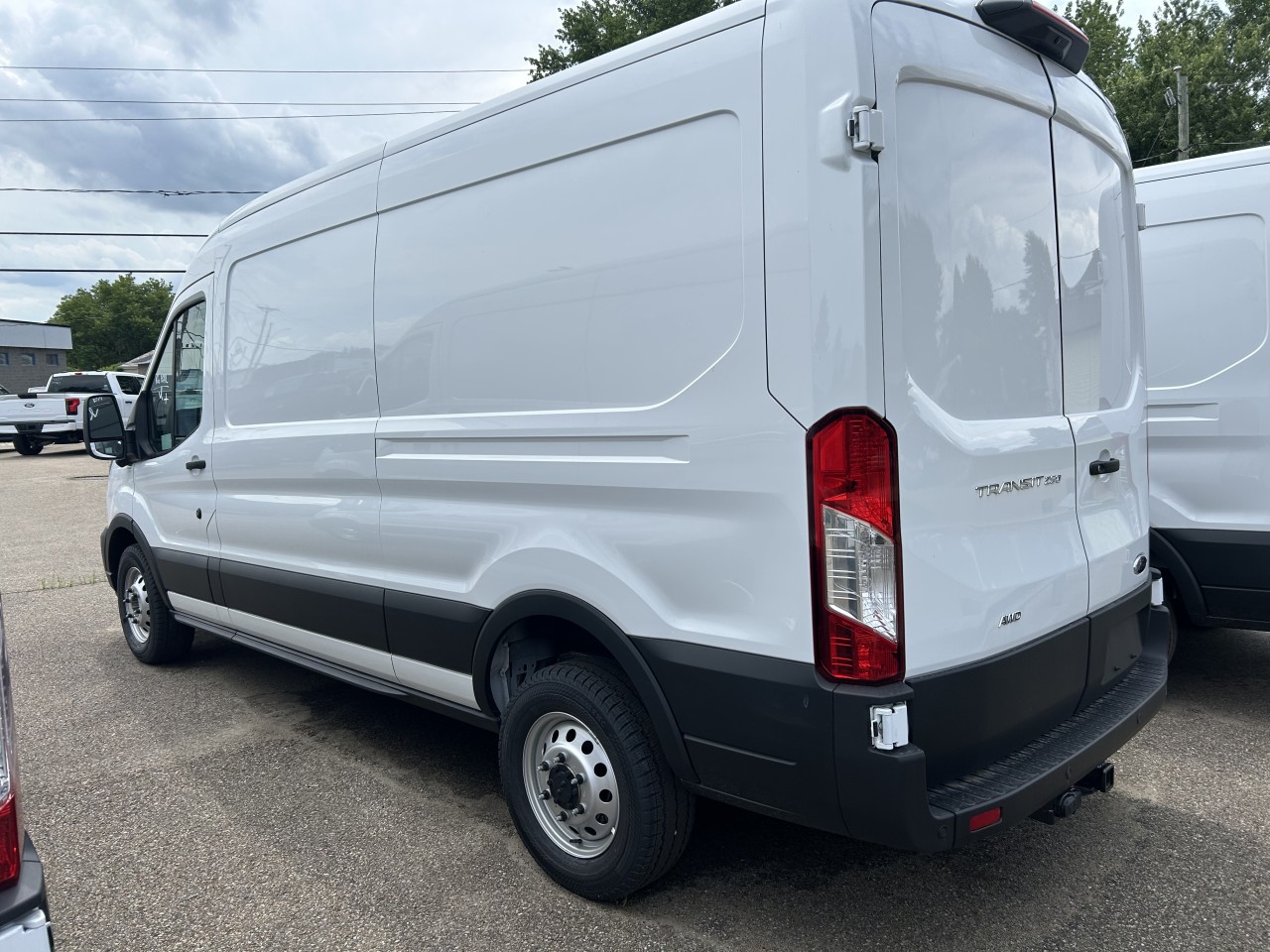 2025 Ford Transit fourgon utilitaire - Image 2