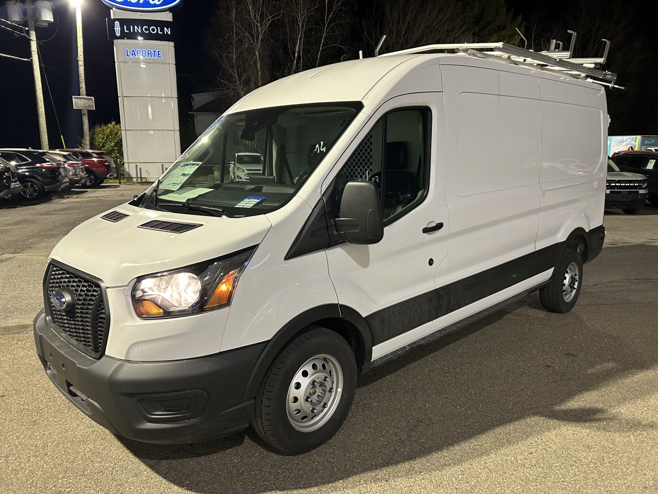 2024 Ford Transit fourgon utilitaire - Image 8