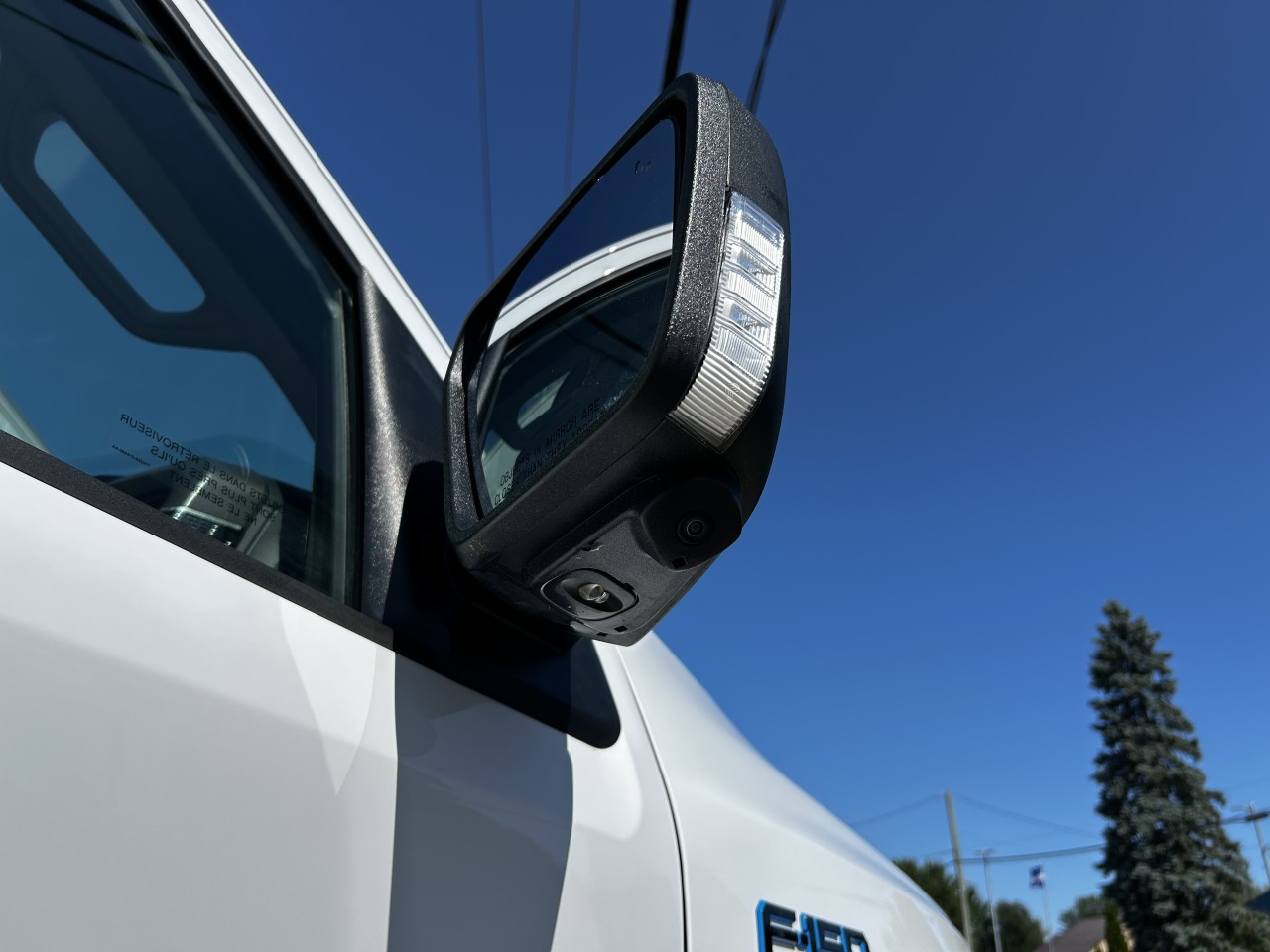 2024 Ford F-150 Lightning - Image 12