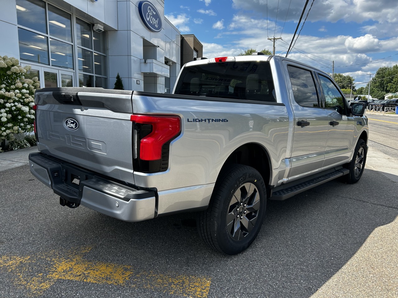 2024 Ford F-150 Lightning - Image 7