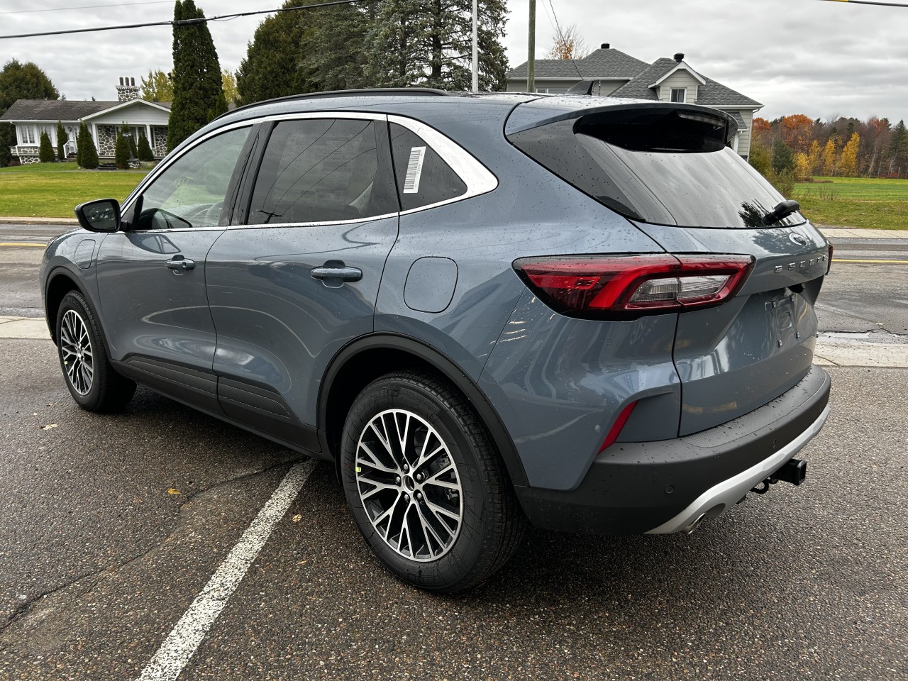 2026 Ford Escape - Image 4