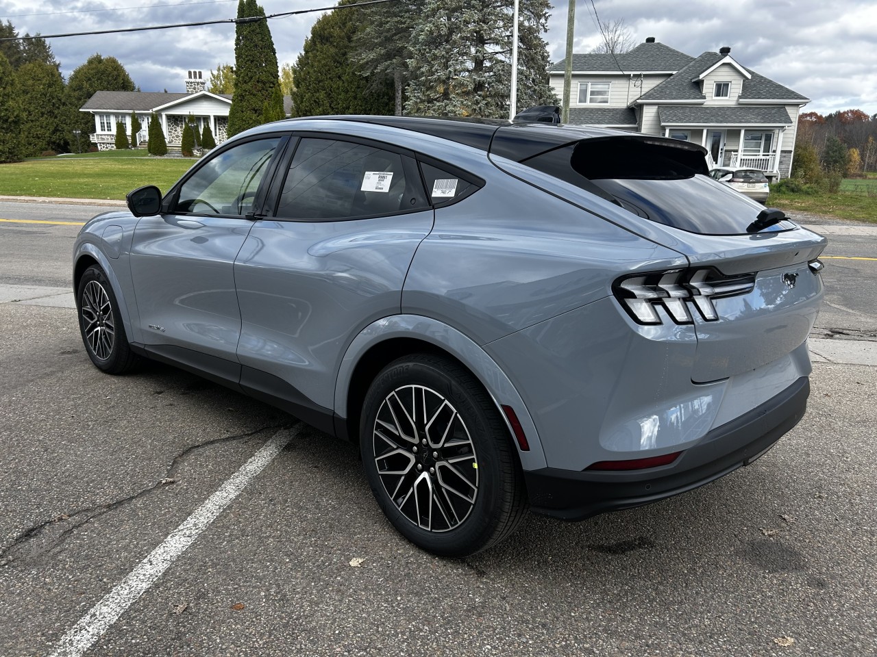 2025 Ford Mustang Mach-E - Image 4