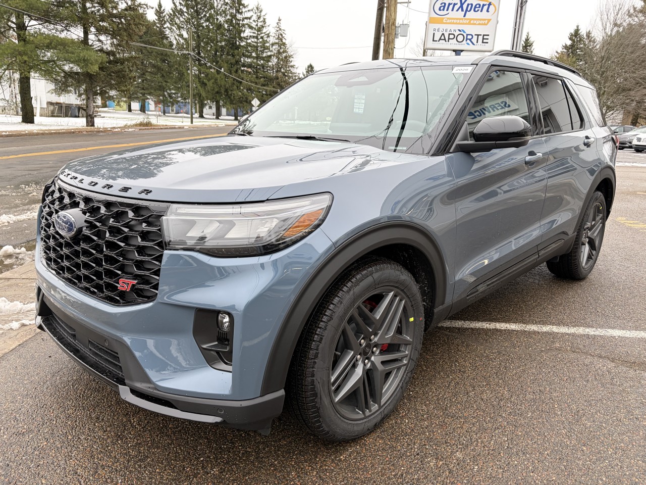 2026 Ford Explorer - Image 3
