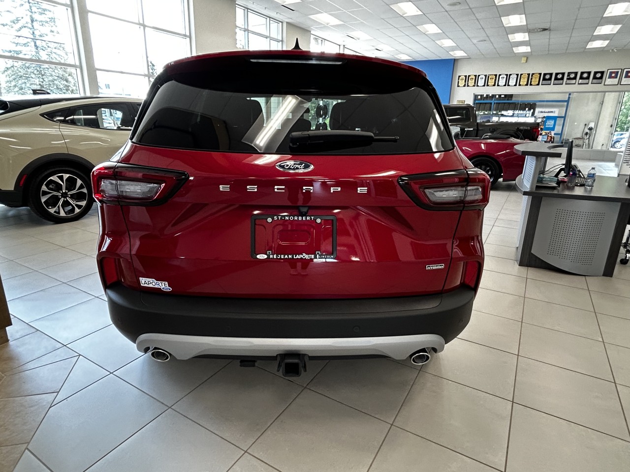 2025 Ford Escape - Image 5