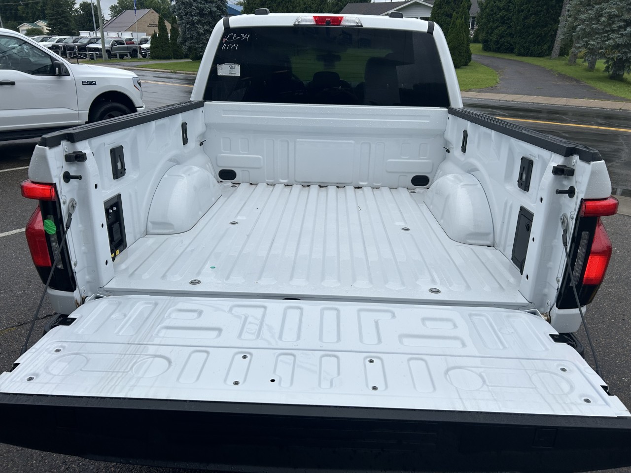 2024 Ford F-150 Lightning - Image 6