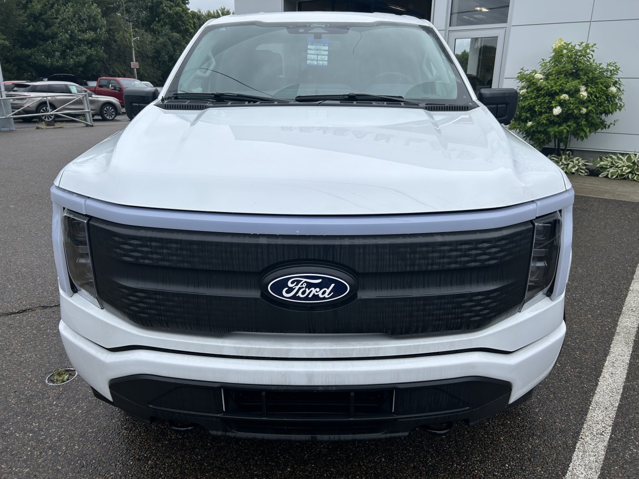 2024 Ford F-150 Lightning - Image 14