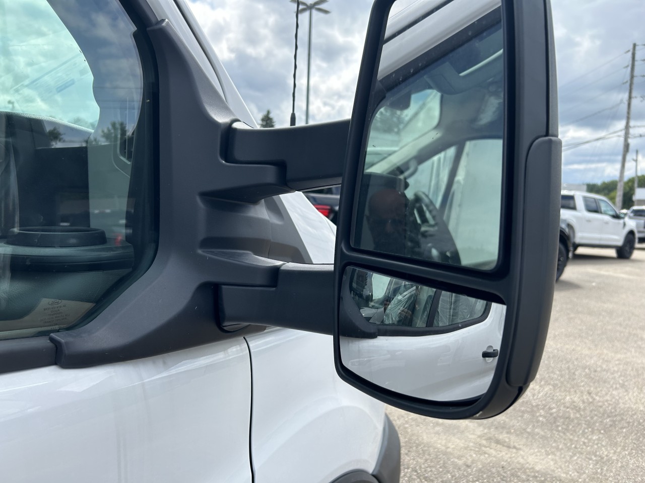 2024 Ford Transit - Image 11