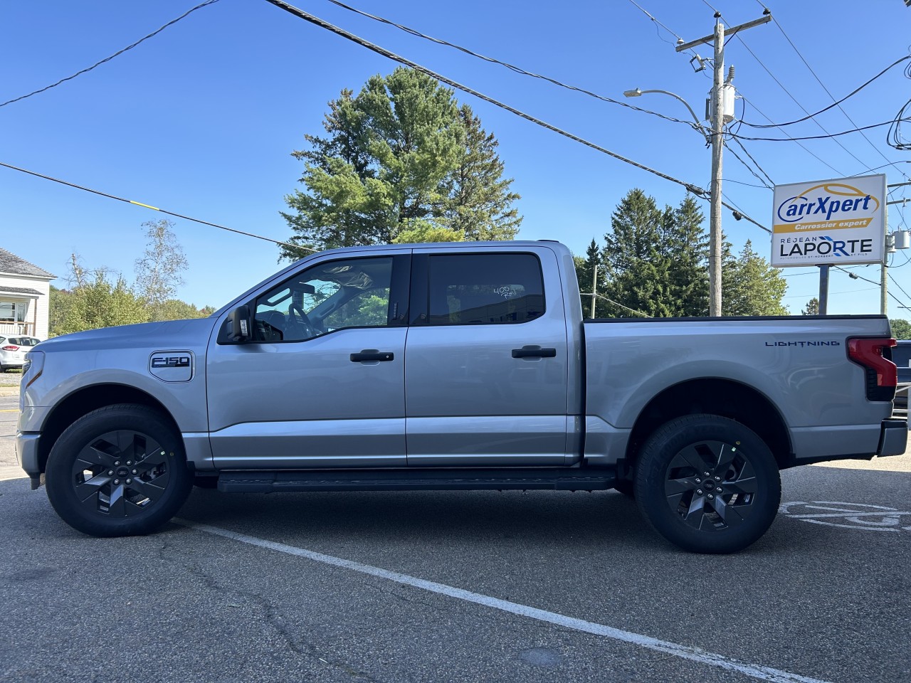 2024 Ford F-150 Lightning - Image 8