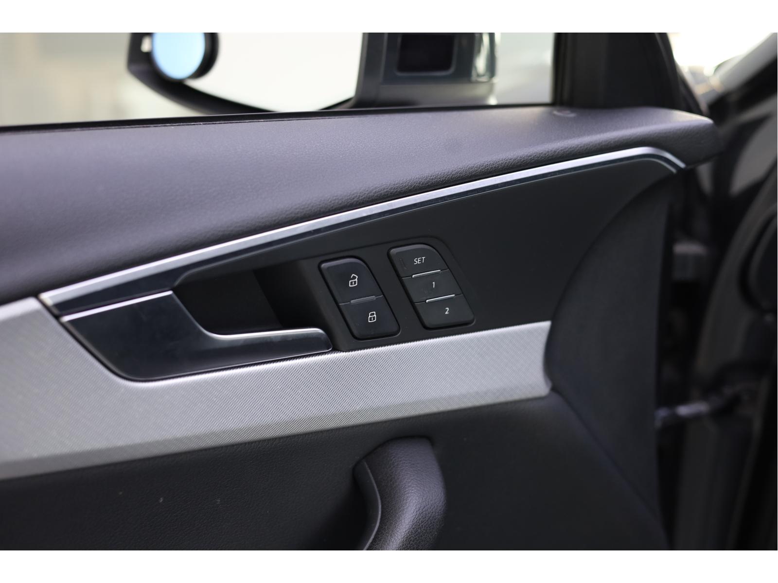 2018 Audi A4 - Image 44