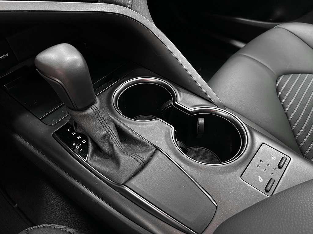2024 Toyota Camry - Image 12