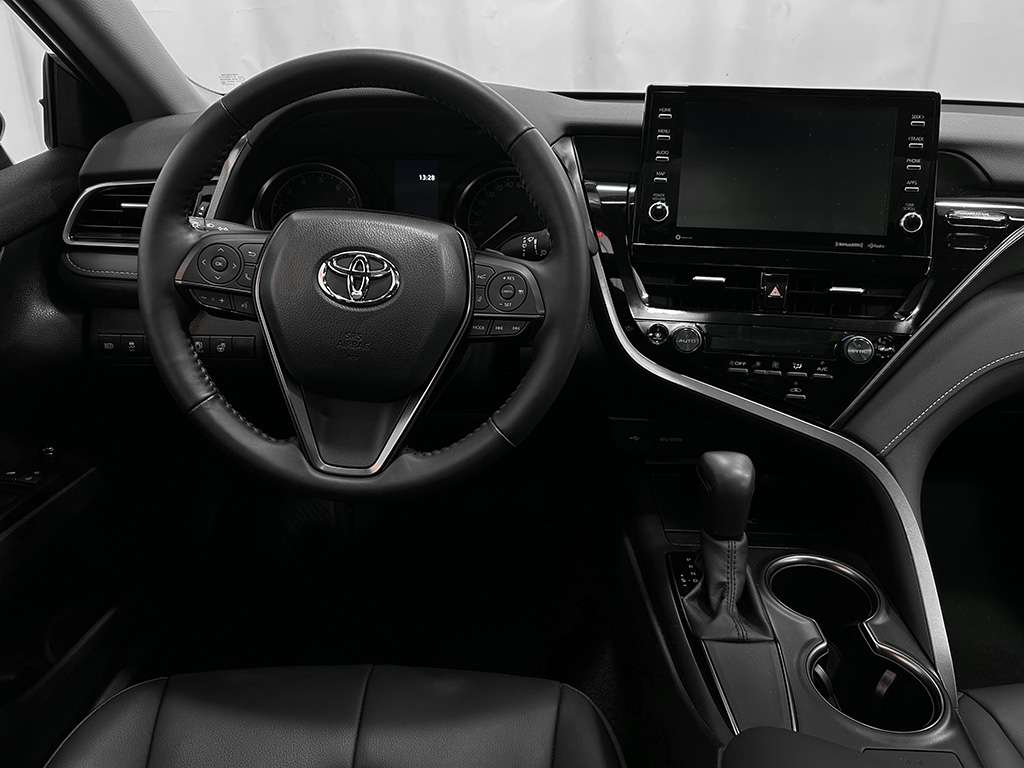 2024 Toyota Camry - Image 17