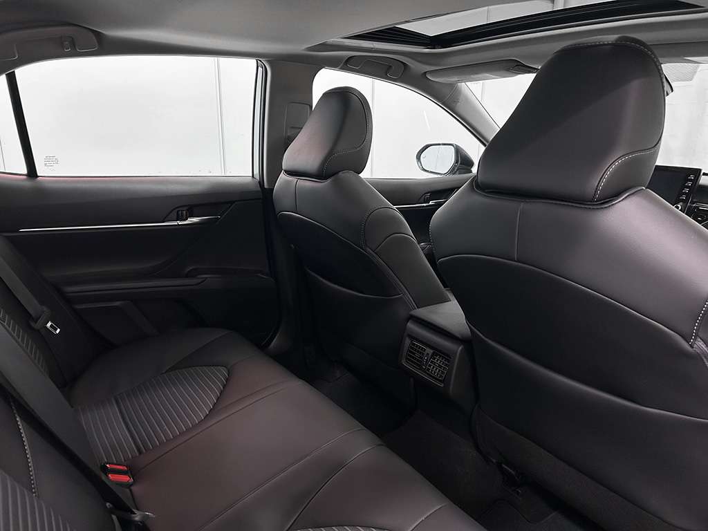 2024 Toyota Camry - Image 18