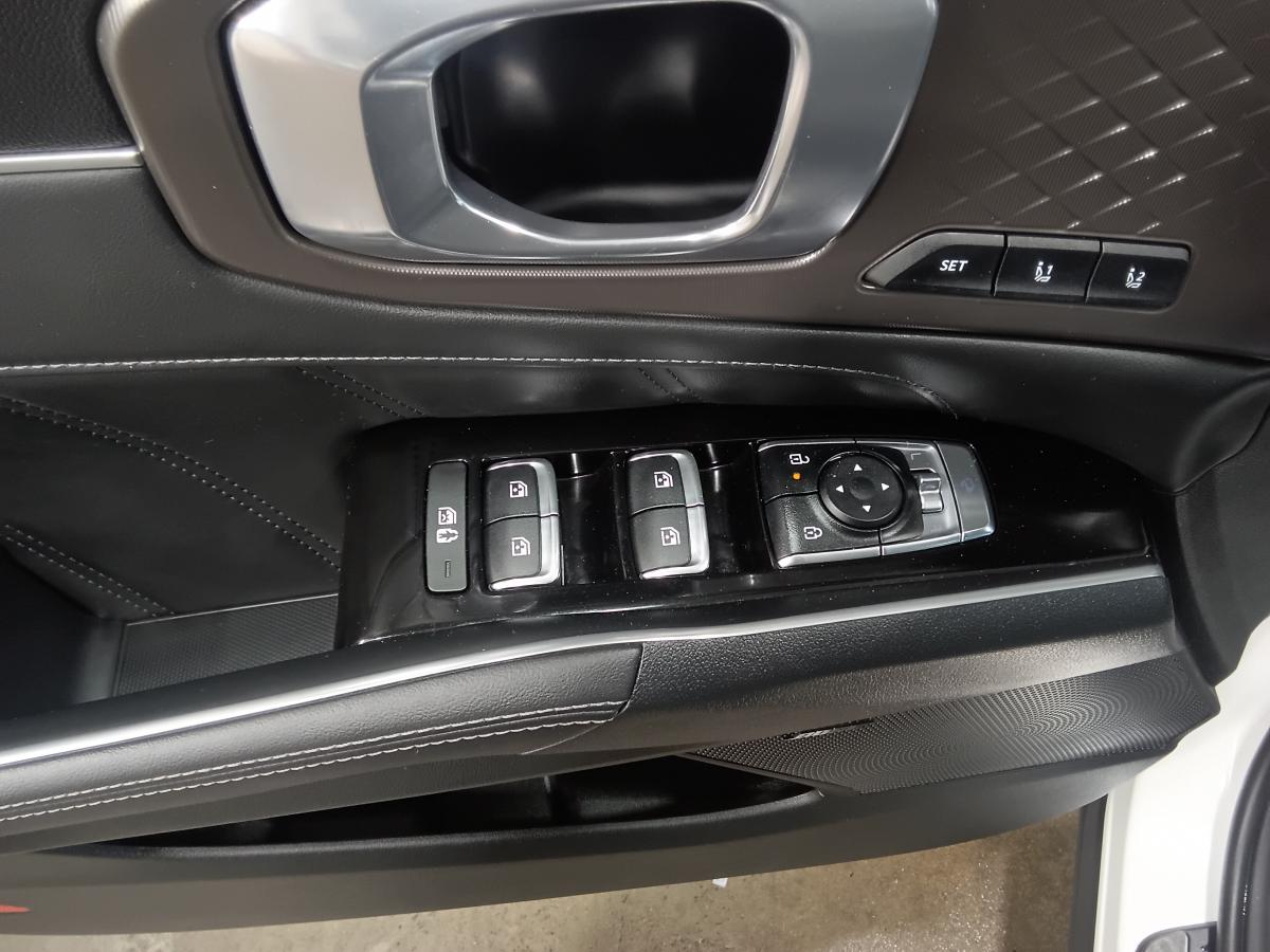 2026 Kia Sorento HEV - Image 32