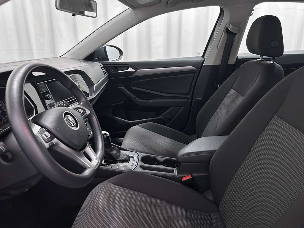 2020 Volkswagen Jetta - Image 16