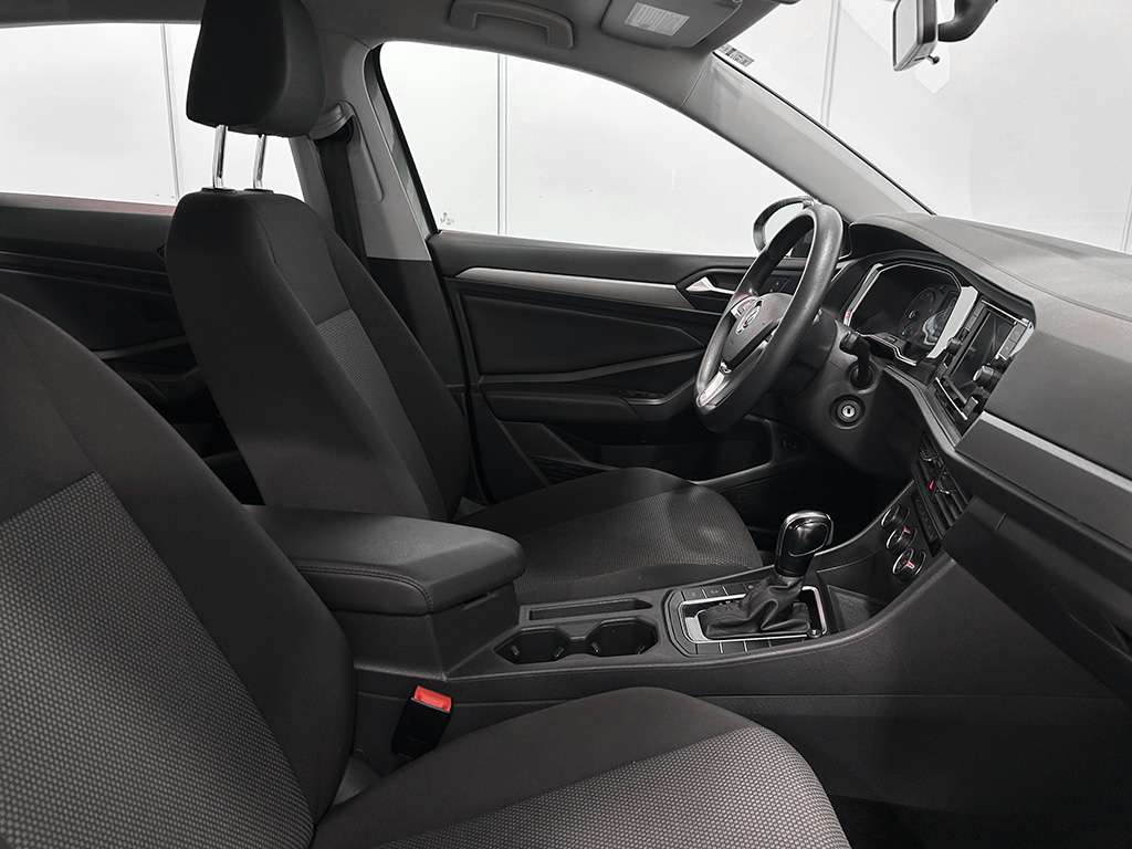 2020 Volkswagen Jetta - Image 21