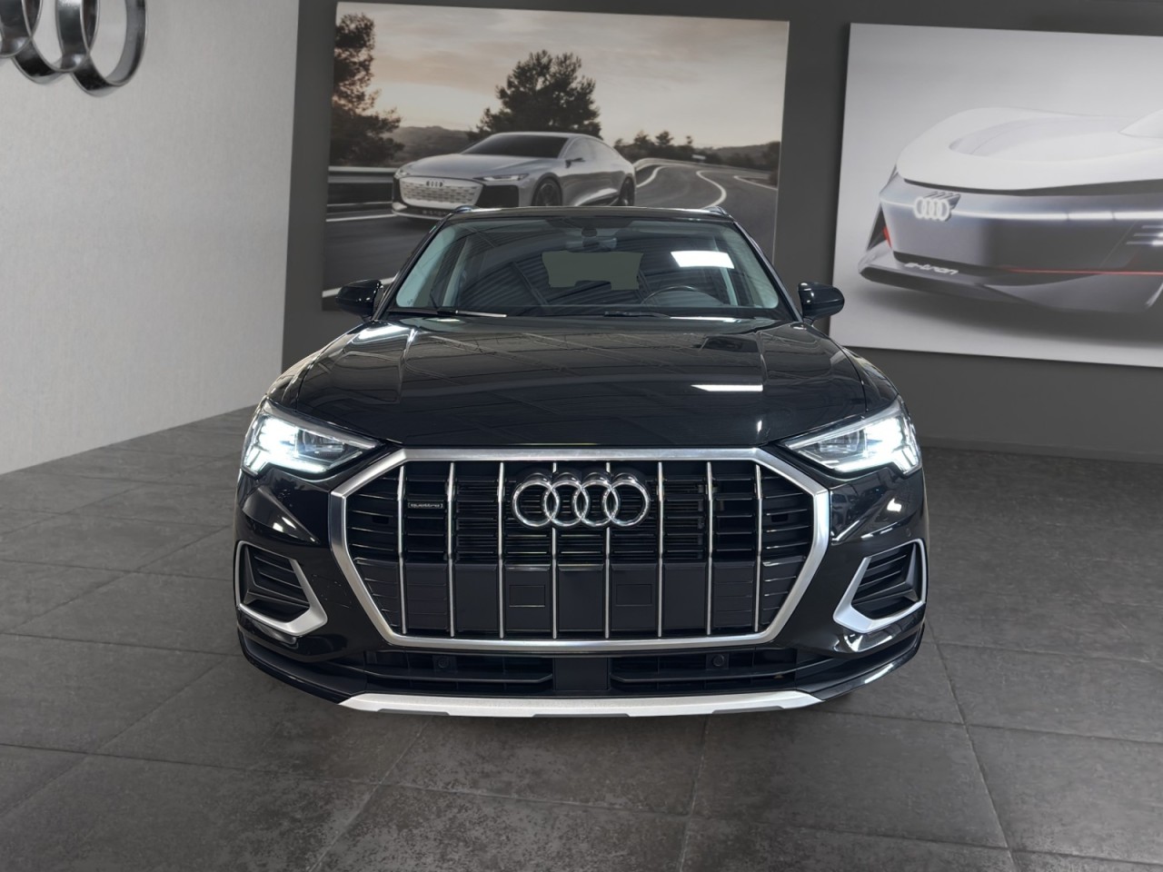 2023 Audi Q3 - Image 2