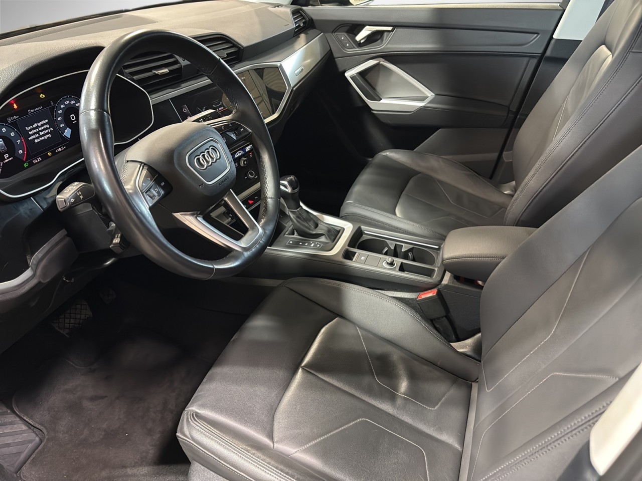 2023 Audi Q3 - Image 8