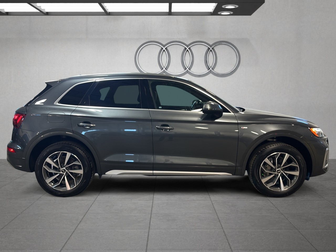 2023 Audi Q5 - Image 4