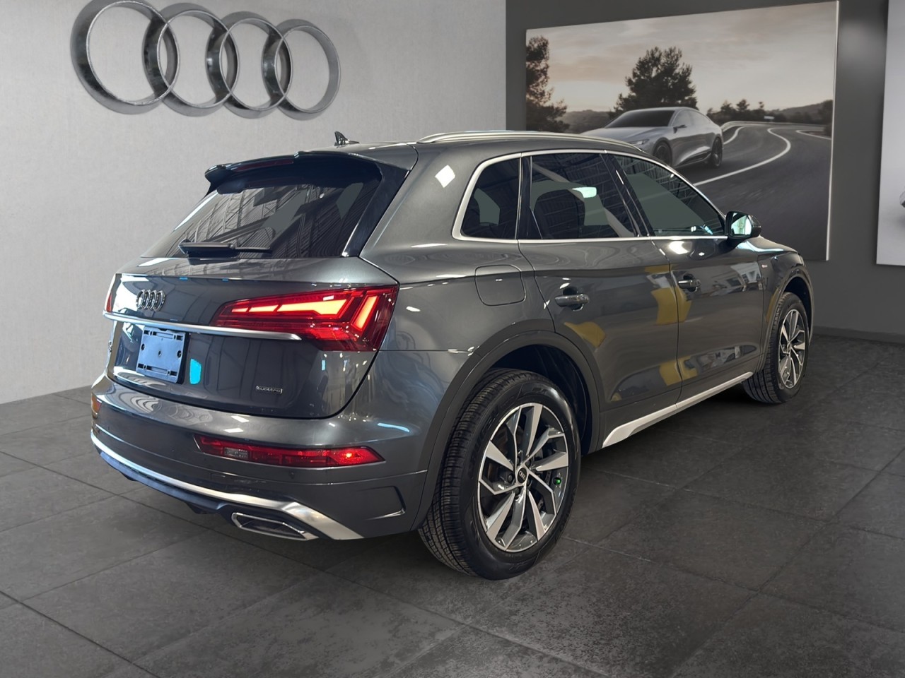 2023 Audi Q5 - Image 5
