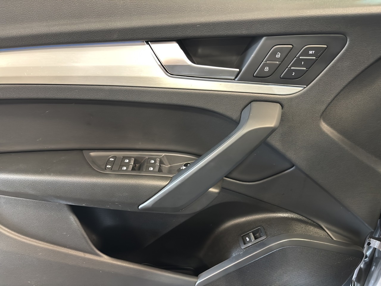 2023 Audi Q5 Sportback - Image 9