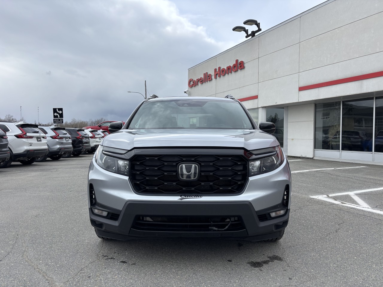 2022 Honda Passport - Image 2