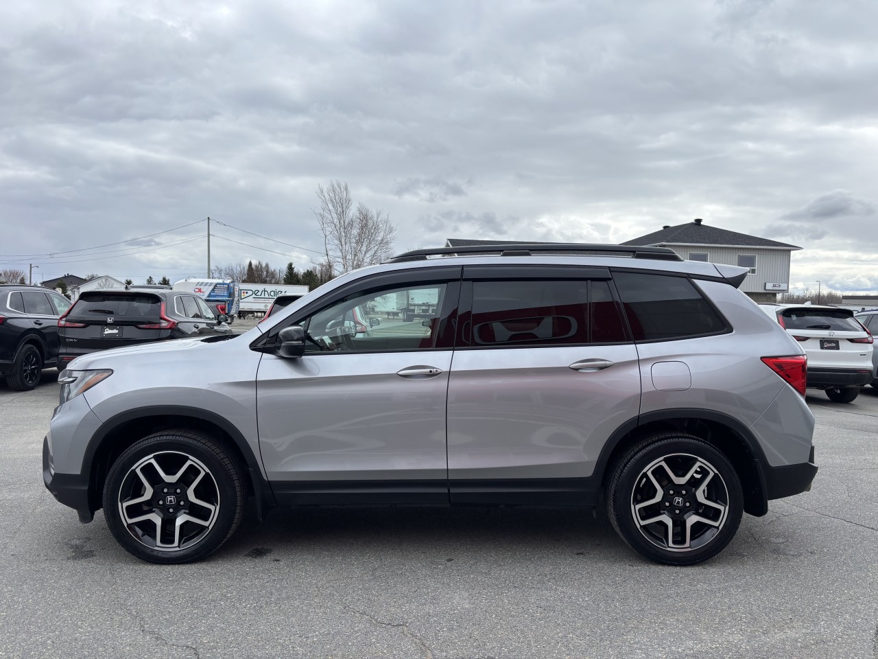 2022 Honda Passport - Image 8