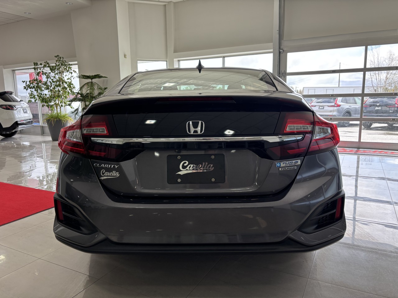 2018 Honda Clarity Plug-In Hybrid - Image 6