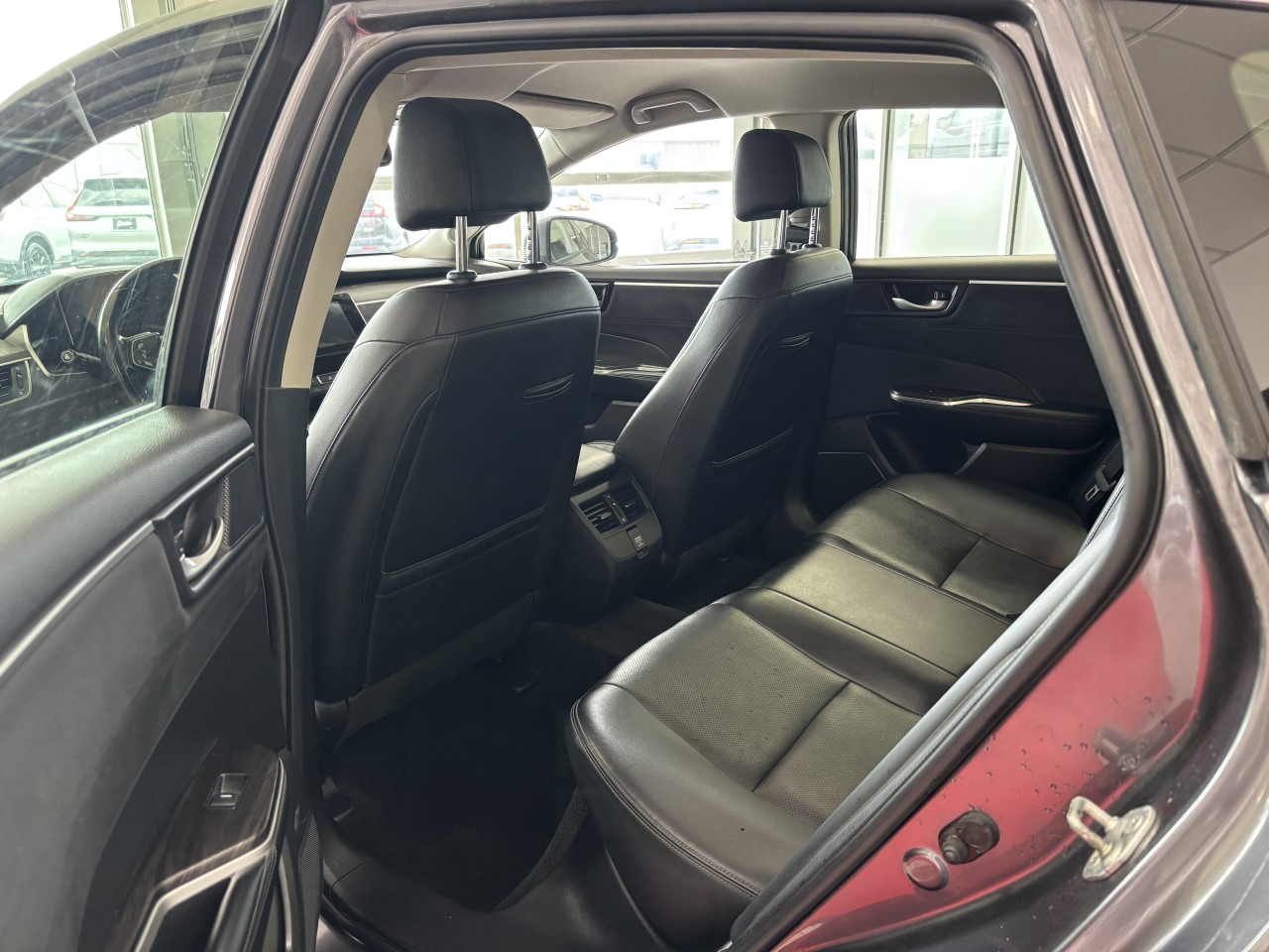 2018 Honda Clarity Plug-In Hybrid - Image 9