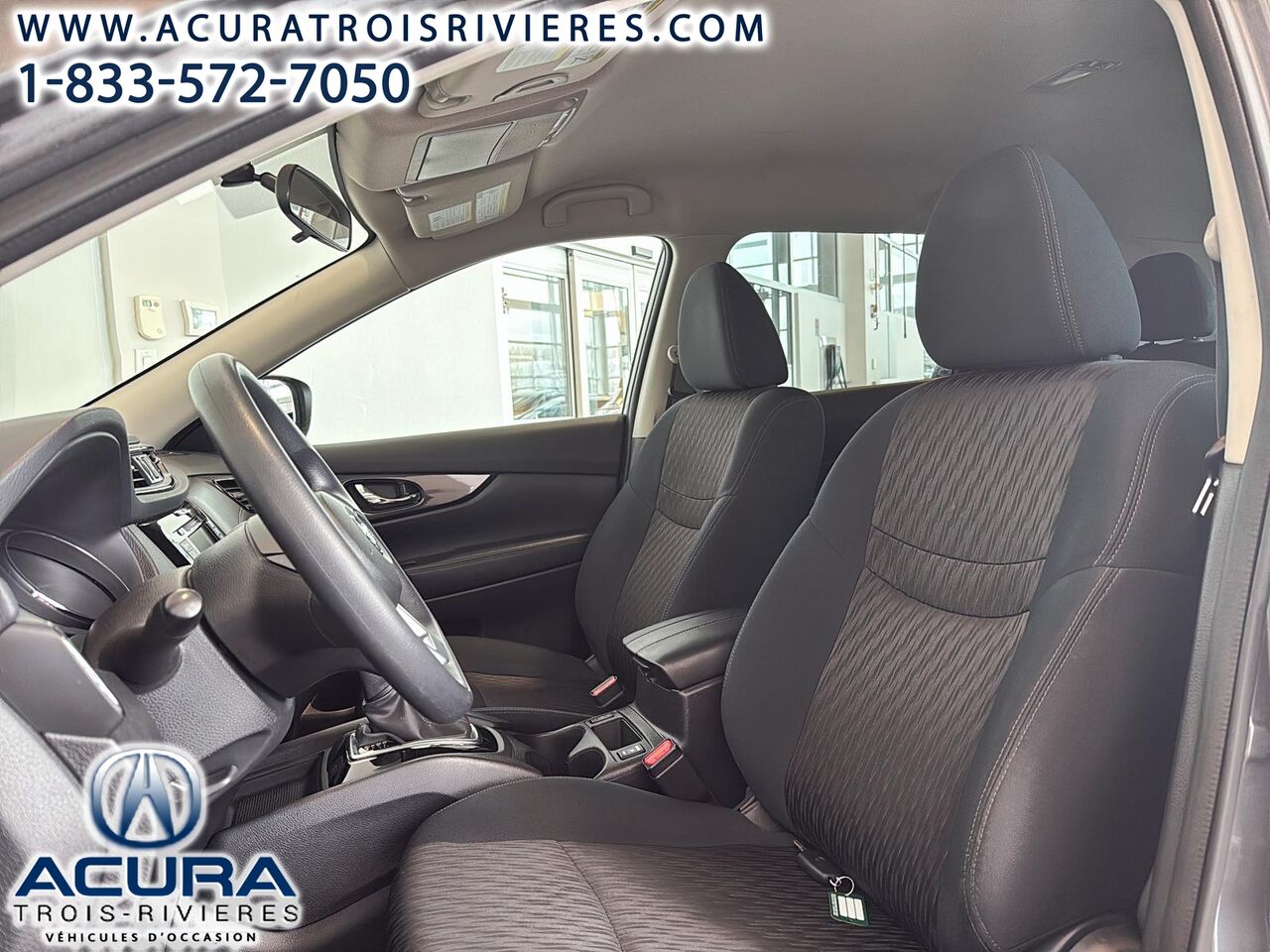 2018 Nissan Rogue - Image 11