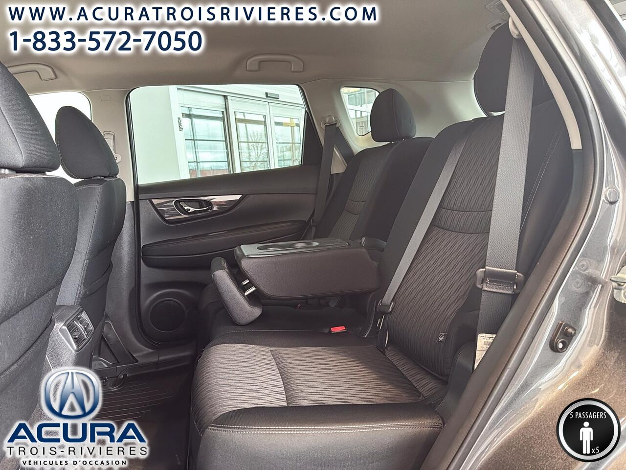2018 Nissan Rogue - Image 19