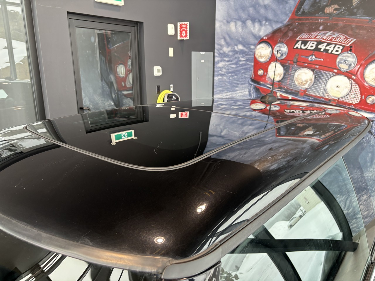 2023 Mini Cooper - Image 9