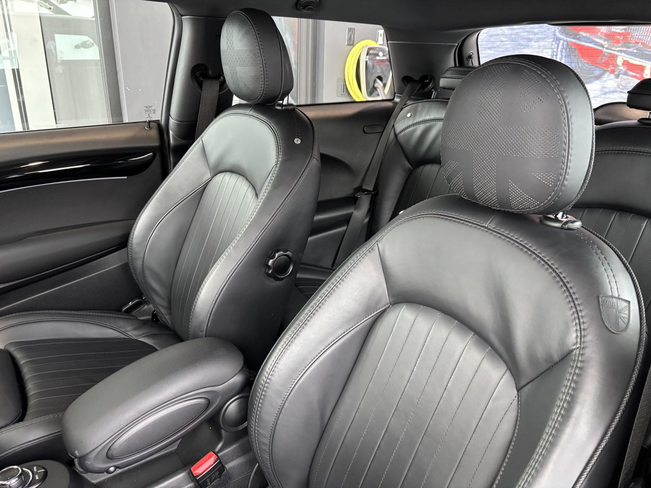 2023 Mini Cooper - Image 10